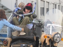 2025-11-14_Moment-de-Partage-et-Bonheur-en-Side